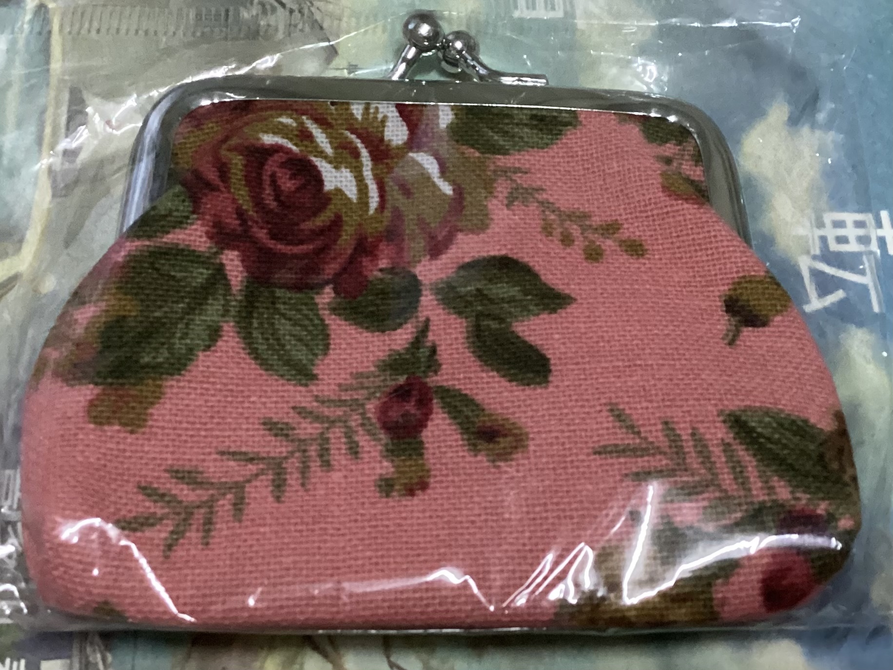 ￼ (สินค้าสำหรับเพิ่มยอดให้ถึงขั้นต่ำ) กระเป๋าใส่เหรียญ ผ้าแคนวาส คละสีหกใบ ราคา 90