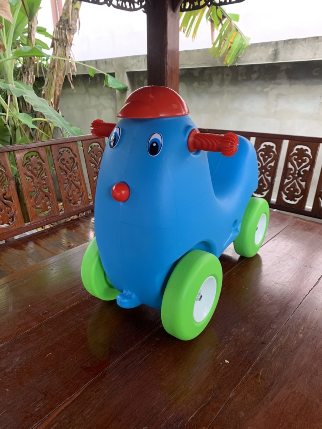 รถดุ๊กดิ๊ก รถขาไถ่