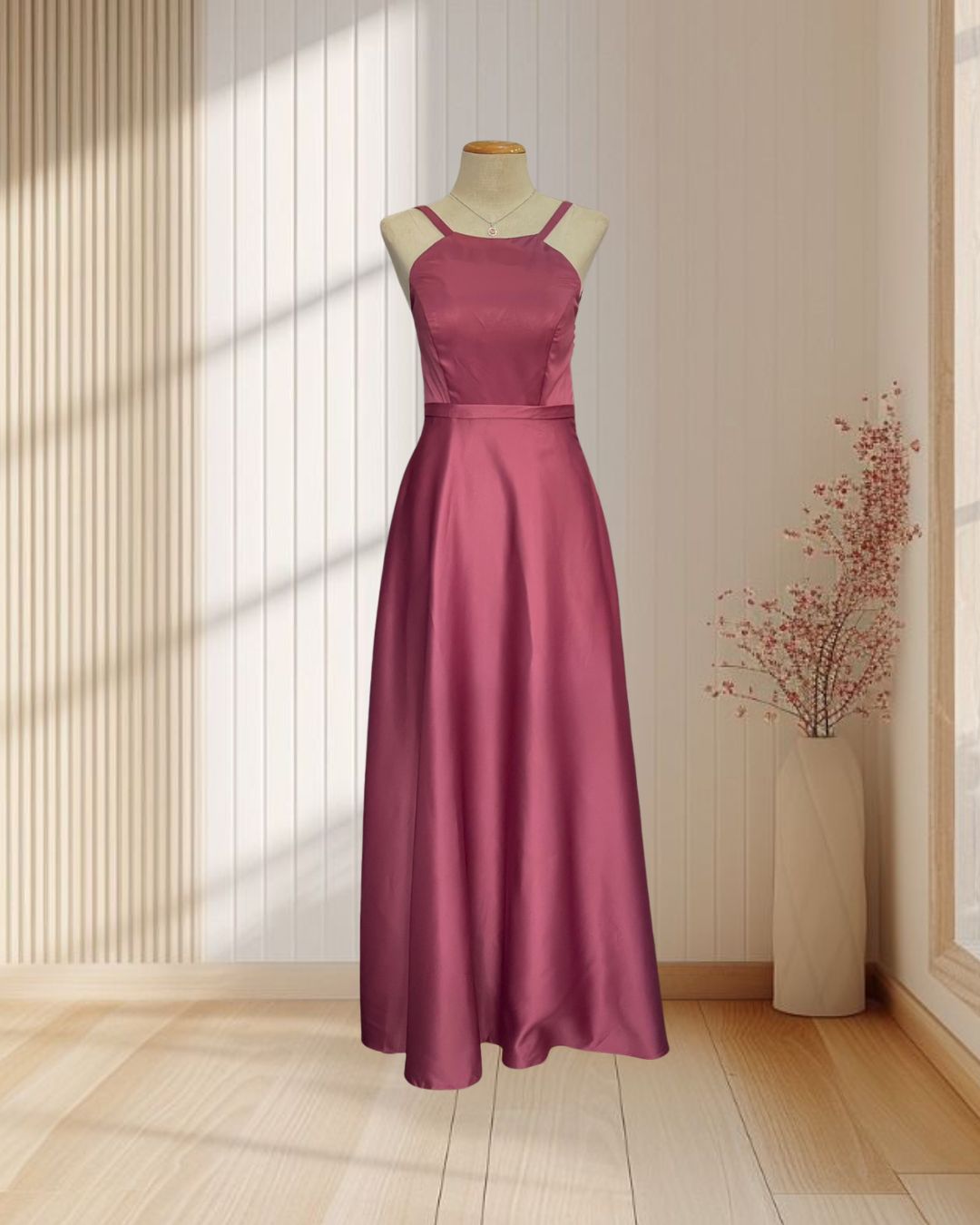 ราตรียาวสีชมพูเข้ม สายเดี่ยว กระโปรงบาน โชว์หลัง ไซส์ S