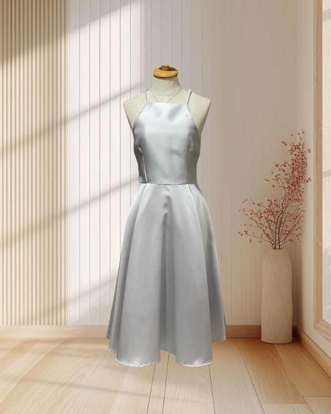 (PRE-LOVED) ชุดราตรีสั้นสีเทา(S)