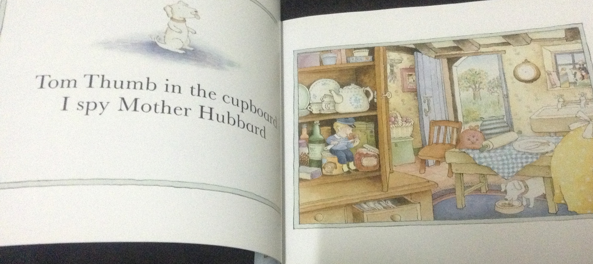 (4แถม4) Each Peach Pear Plum by Janet Ahlberg, Allan Ahlberg ราคา 95