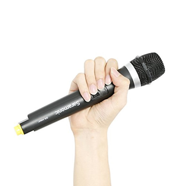 Saramonic SR-HM4C 4-Channel VHF Wireless Handheld Microphone with Integrated Transmitter for the SR-WM4C Wireless System รับประกันศูนย์ไทย 1 ปี
