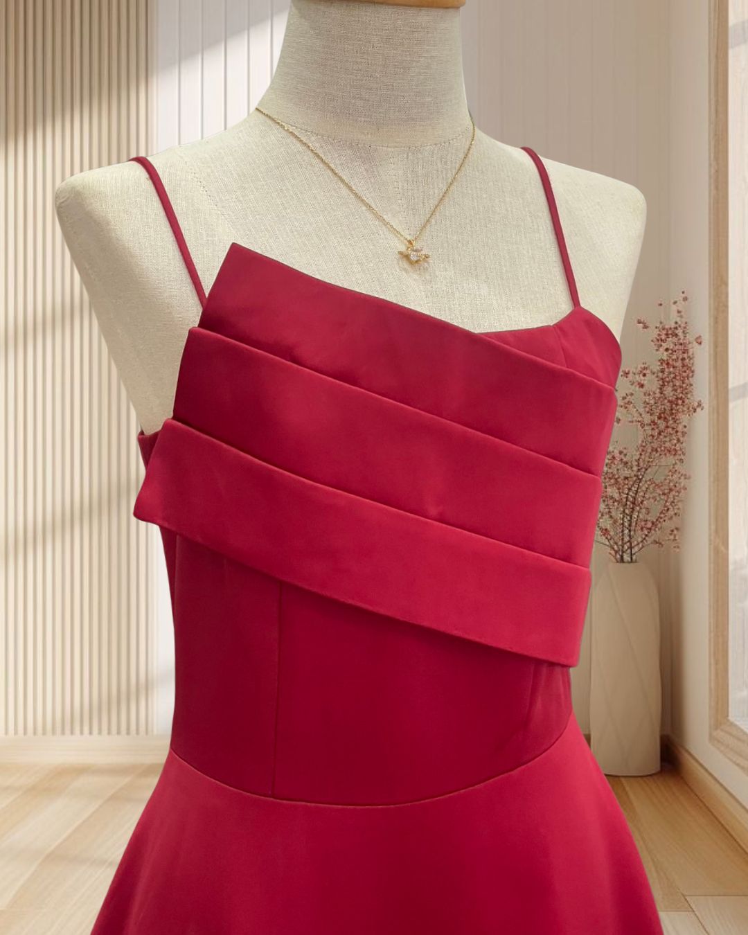 (PRE-LOVED) ราตรีสั้นสีแดง สายเดี่ยว แต่งกรีบช่วงอก กระโปรงบาน ไซส์ S