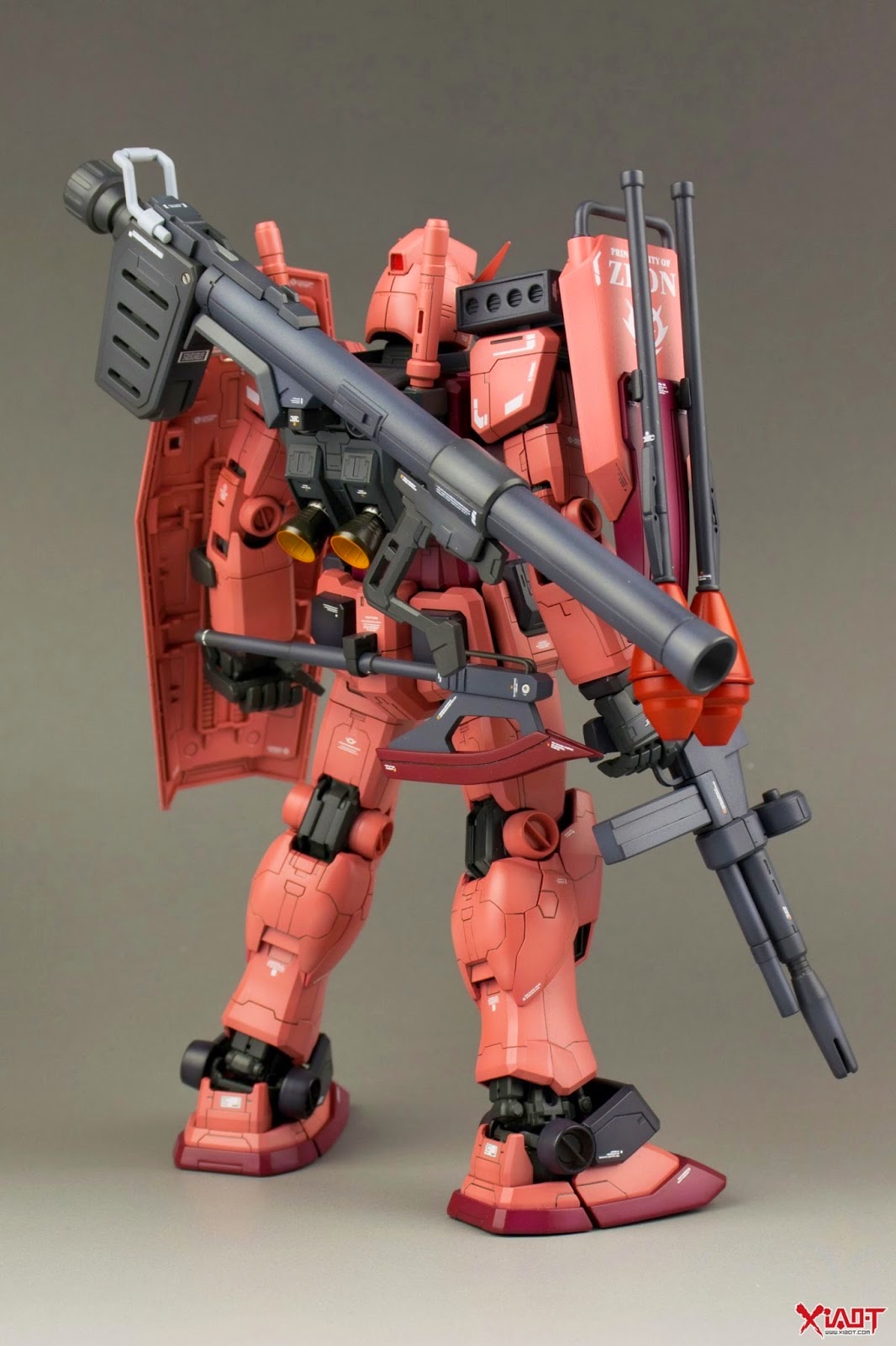 BANDAI MG 1/100 RX-78/C.A. CHAR'S COLOR GUNDAM อาร์ เอ็กซ์ 78 ชาร์ คัลเลอร์ โมเดล กันดั้ม กันพลา PS TOYLAND