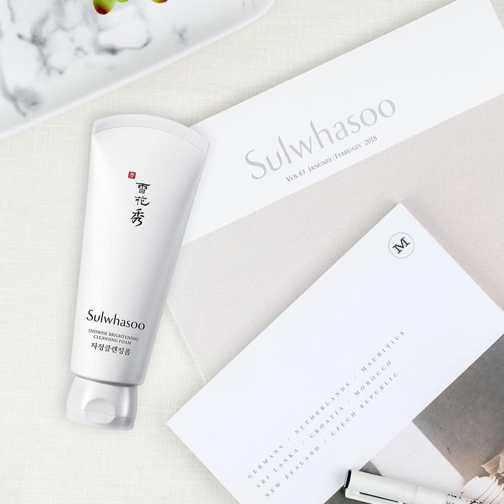 โฟมล้างหน้าโซลวาซู Sulwhasoo - Snowise Brightening Cleansing Foam 150ml