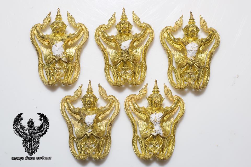 ครุฑหลวงปู่เช้า เนื้อทองทิพย์