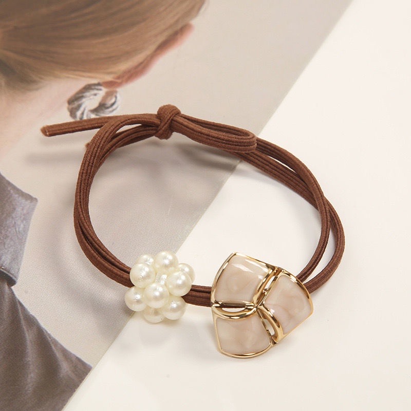 (ของแถม) ยางมัดผมสุ่มลาย