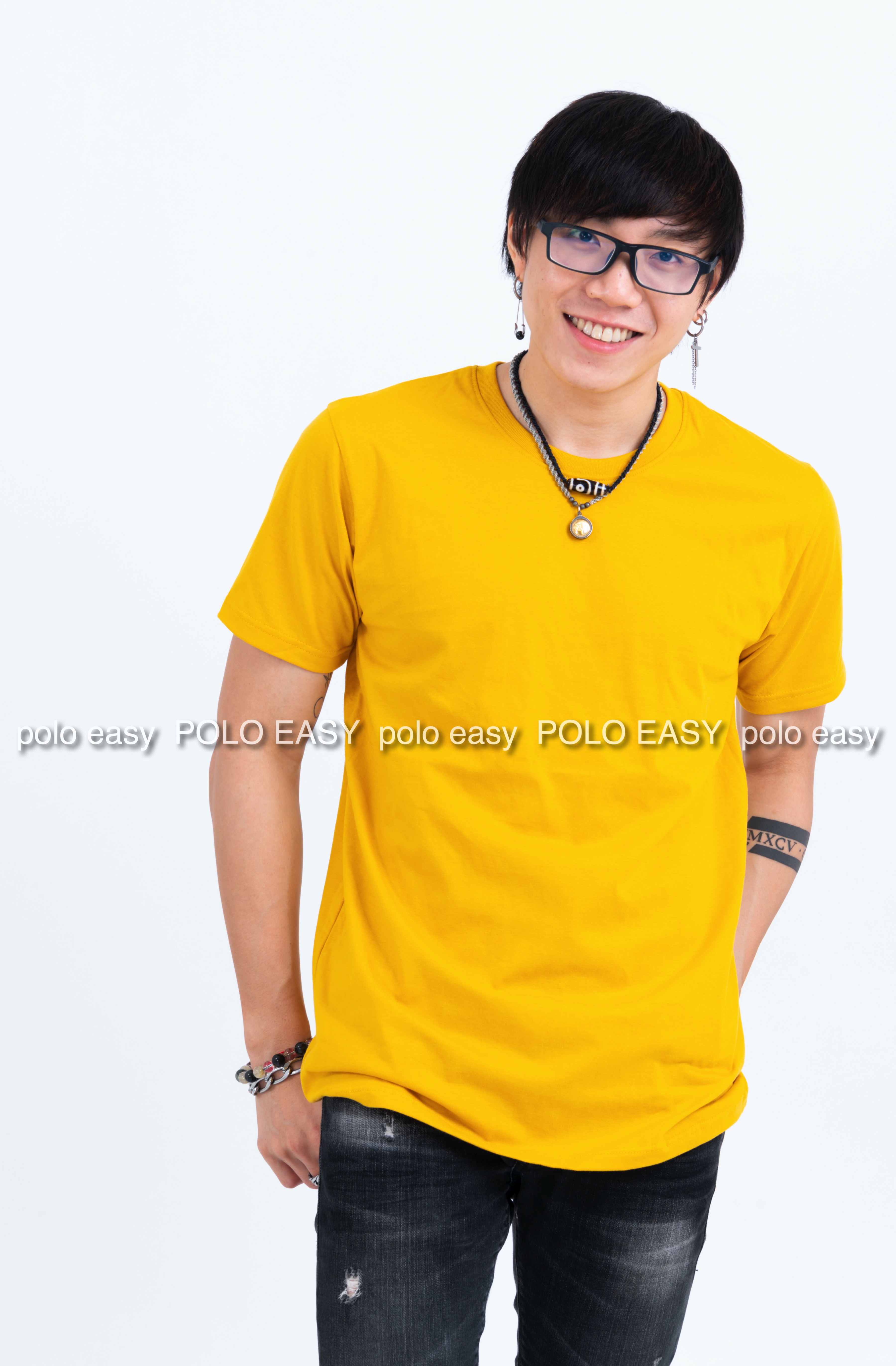 L เสื้อยืด สีเหลืองมัสตาร์ด คอกลม แขนสั้น Size L