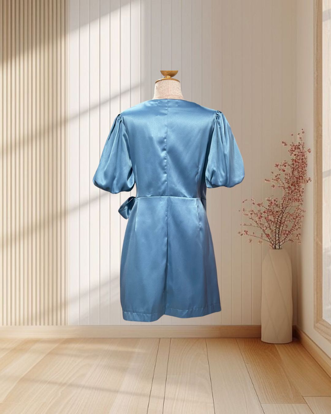 (NEW) ราตรีสั้นสีฟ้า แบบคลุมผูกโบว์ที่เอว แขนบอลลูนใหญ่ ไซส์ 2XL