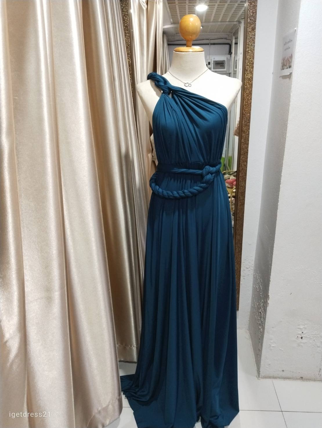 (PRE-LOVED) ชุดราตรียาวรุ่นinfinityสีเขียวอมน้ำเงิน(ฟรีไซส์)