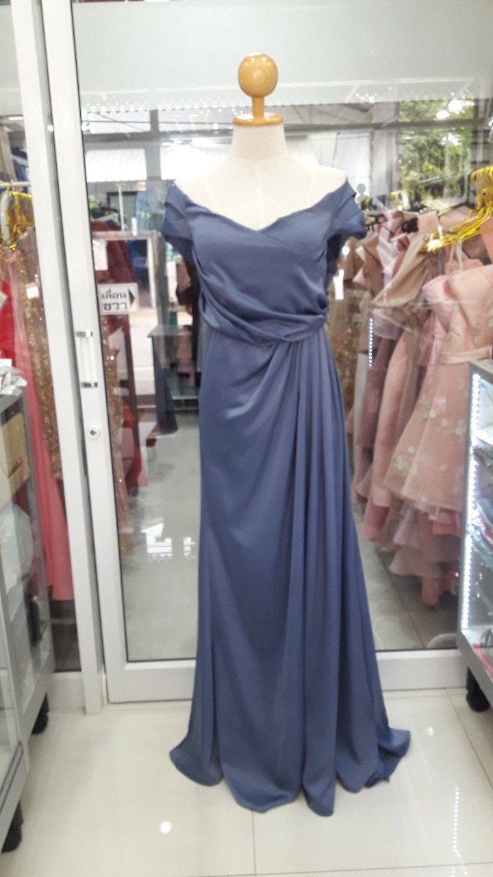 (PRE-LOVED) ราตรียาวสีฟ้าอมเทา ปาดไหล่ จีบอก ไซส์ 2XL