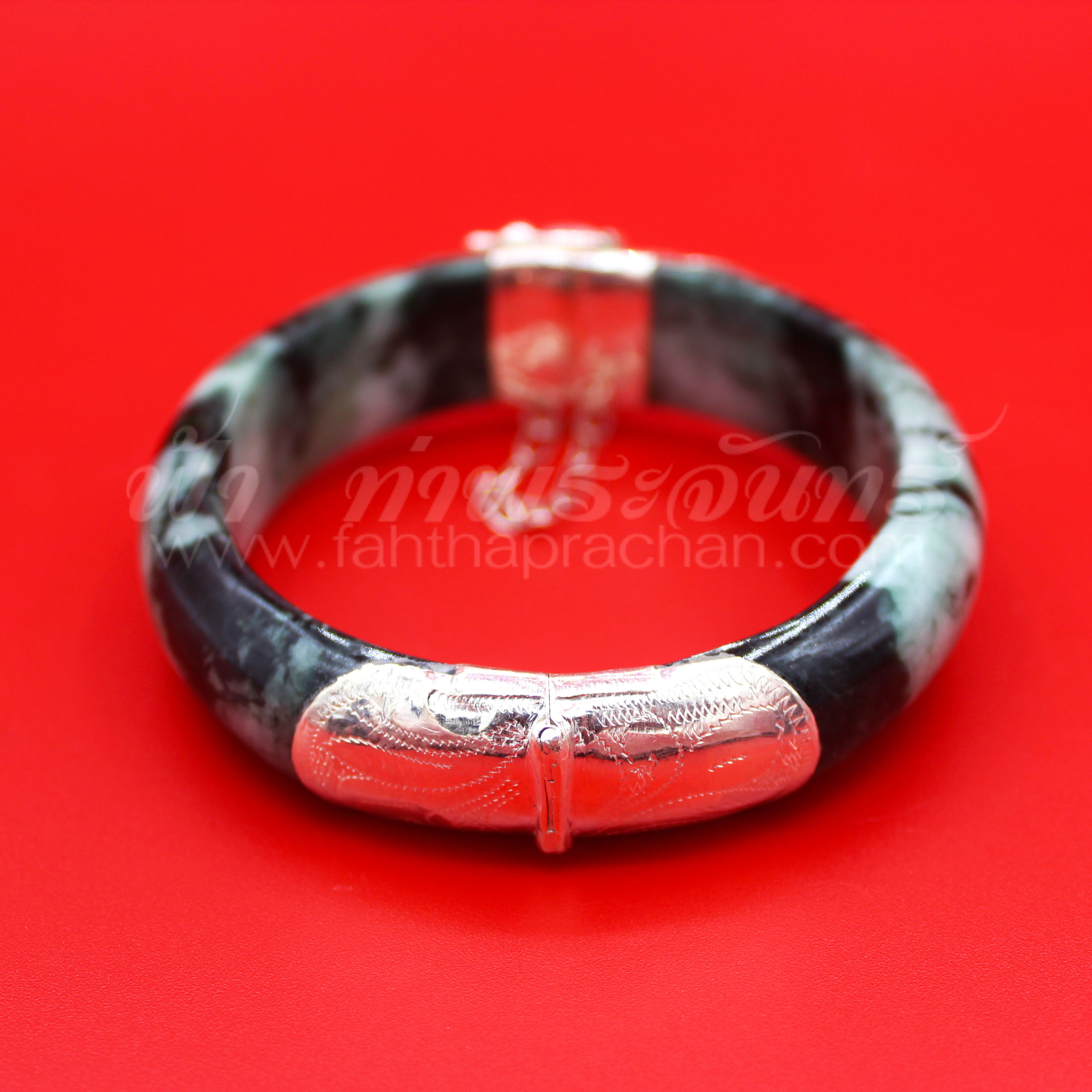 กำไลข้อมือหยกหุ้มเงินแท้ 92.5% หัวฝังพลอยทับทิม