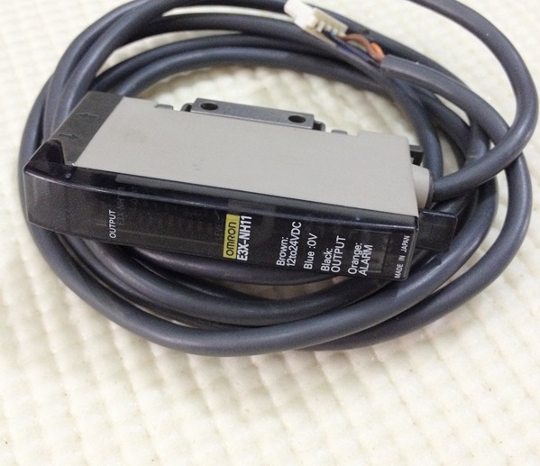 Fiber Amp Omron รุ่น E3X-NH11