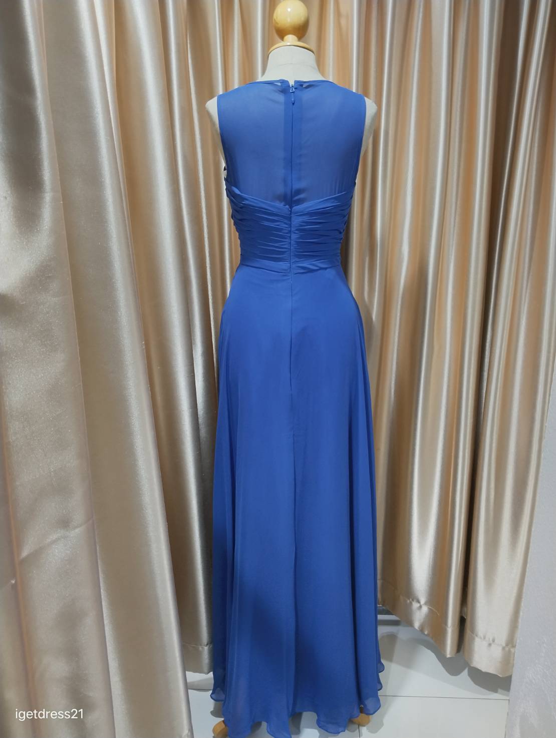 (PRE-LOVED) ชุดราตรียาวยาวชีฟองอกซีทรู สีน้ำเงิน M