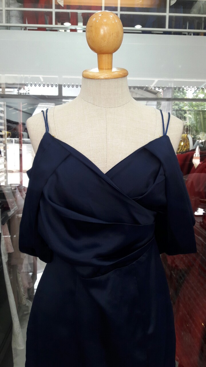 (PRE-LOVED) สั้นกรมสายเดี่ยวคิมเบอรี่(L)