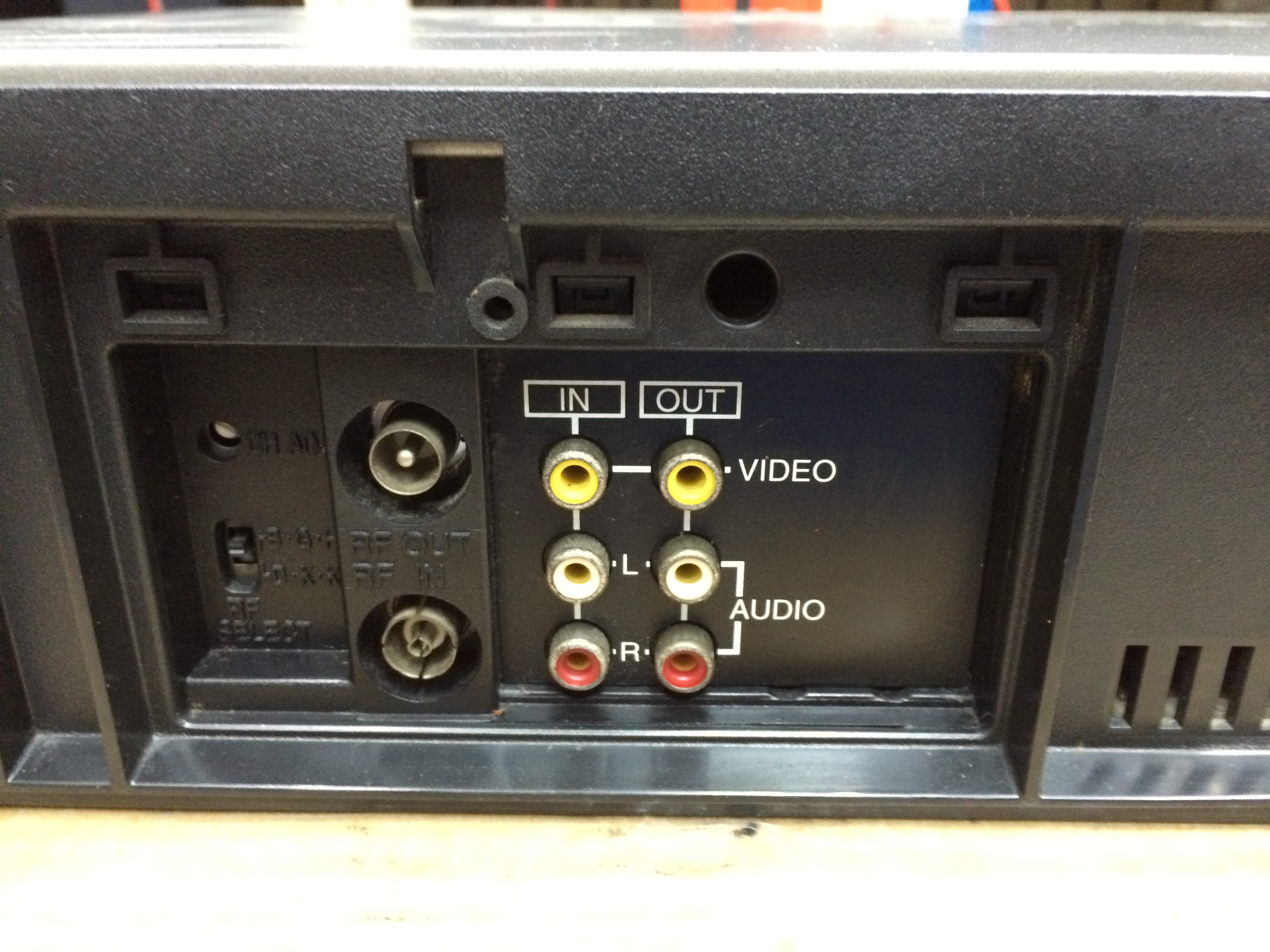 เครื่องเล่นวีดีโอเทป VHS , VDO Panasonic รุ่น NV-SR98