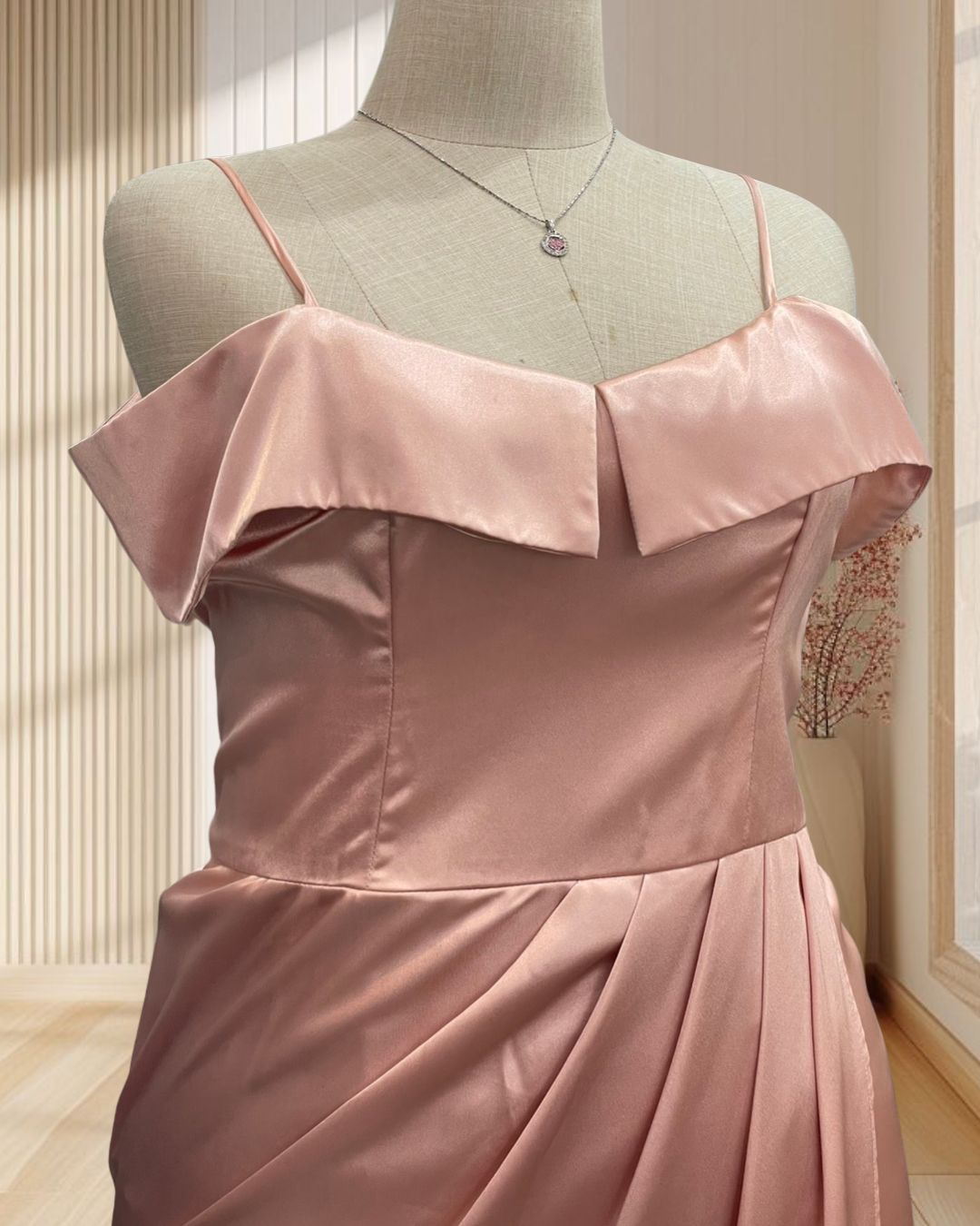 (PRE-LOVED) ราตรียาวสีโอรส สายเดี่ยว ปาดไหล่ จีบช่วงเอว ไซส์ 2XL