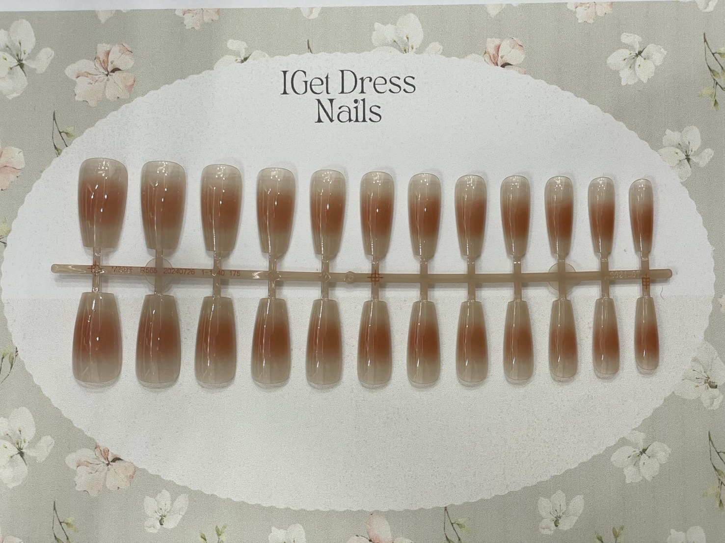 เล็บปลอม