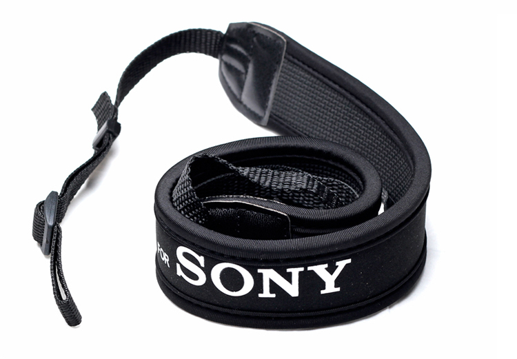 สายคล้องกล้อง แบบนิ่ม สำหรับกล้องยี่ห้อ SONY