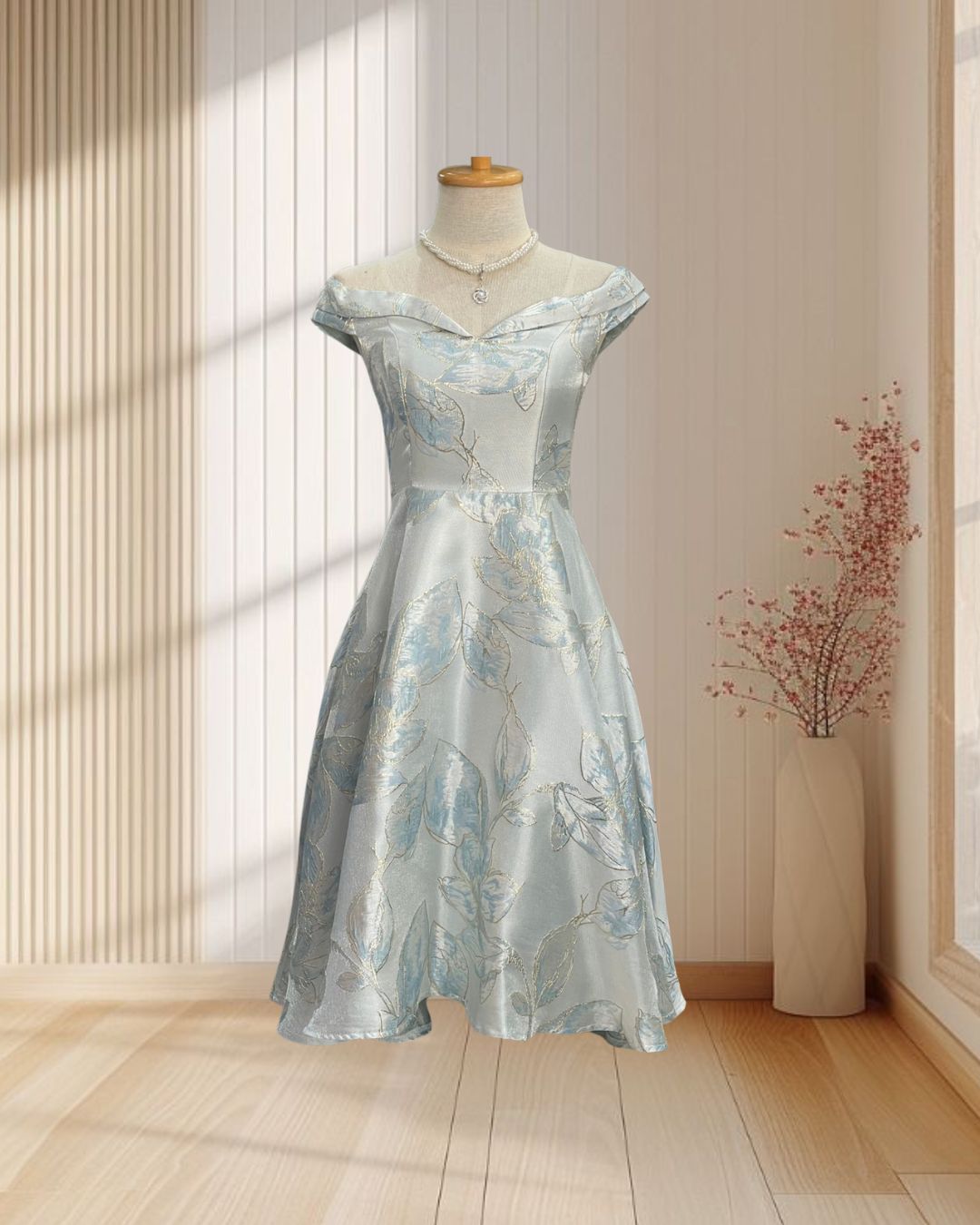 ราตรีสั้น สีฟ้า ปาดไหล่ ปักลายสีทอง กระโปรงเจ้าหญิง ไซส์ S
