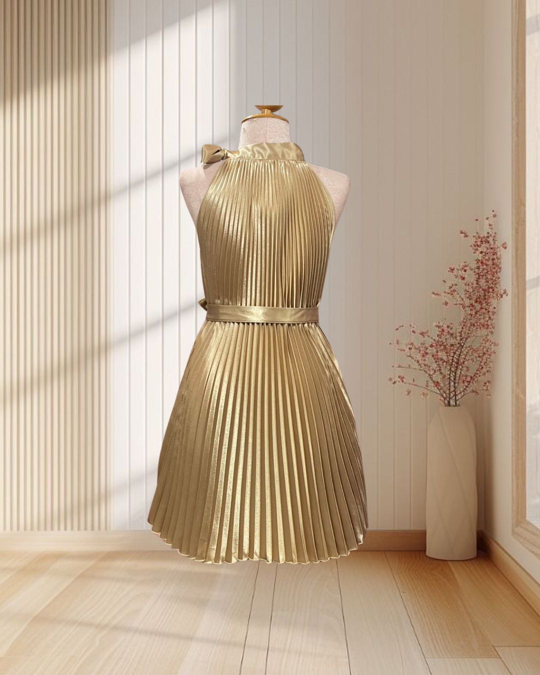 (PRE-LOVED) เดรสสั้นสีทอง อัดพลีท คอปีน ผูกโบว์คอ พร้อมผ้าพันคอ ไซส์ M