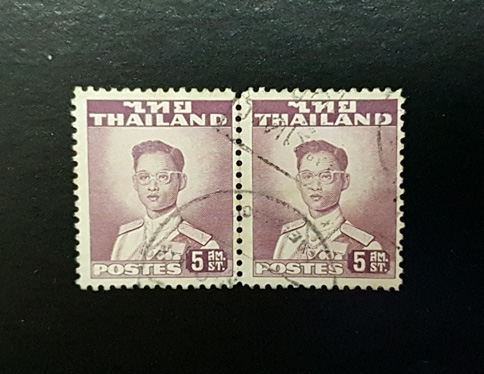 แสตมป์พระรูปรัชกาลที่ 9 ชุดไทยแลนด์ หน้าดวงราคา 5 สต. บล็อกสองสภาพใช้แล้ว