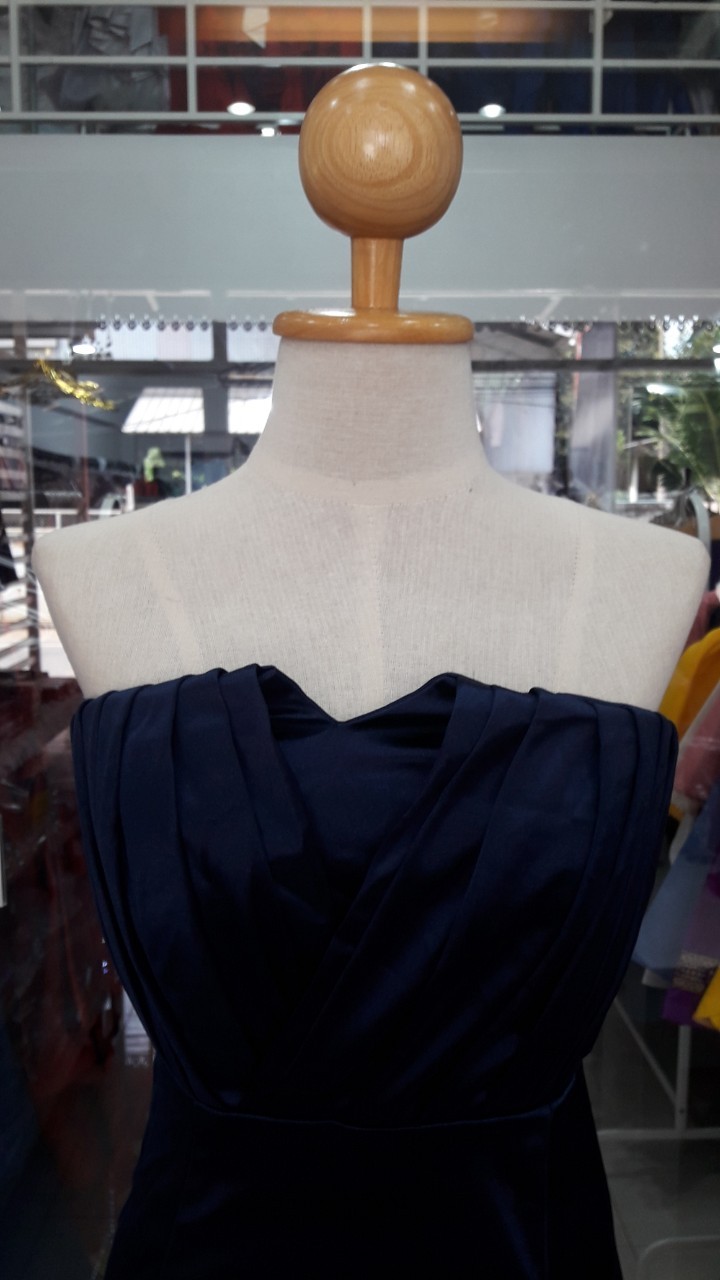 (PRE-LOVED) ยาวเกาะอกกรมอกจีบ (M)