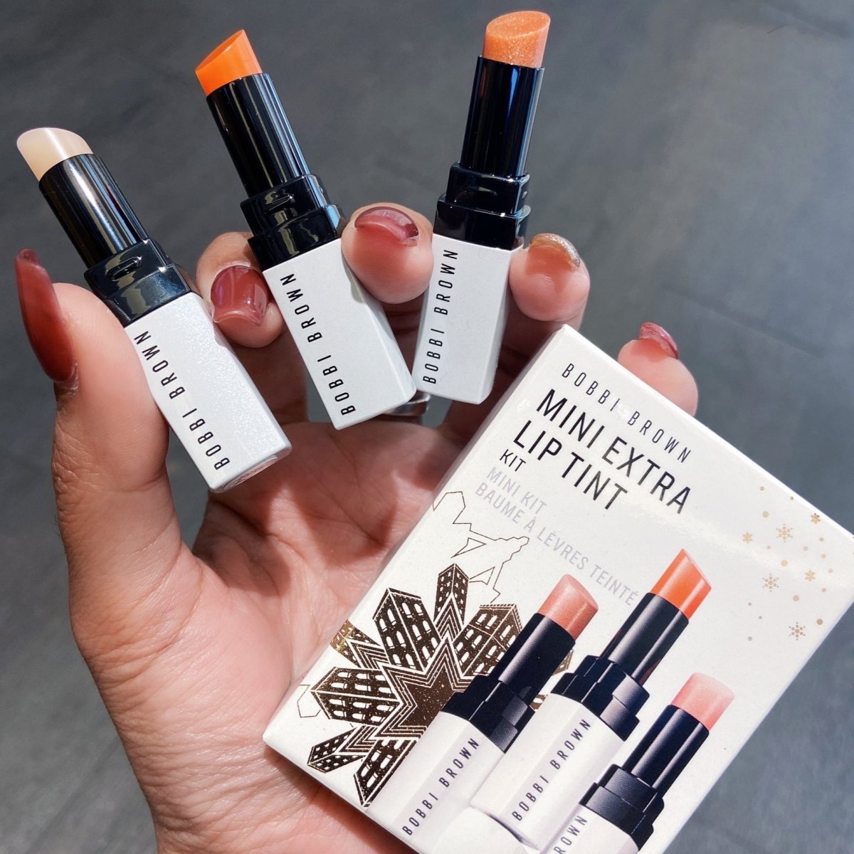 ลิปบาล์มมีสี Bobbi Brown Mini Extra Lip Tint Kit 0.7g x 3 Pink/ Melon/ Nude Sparkle