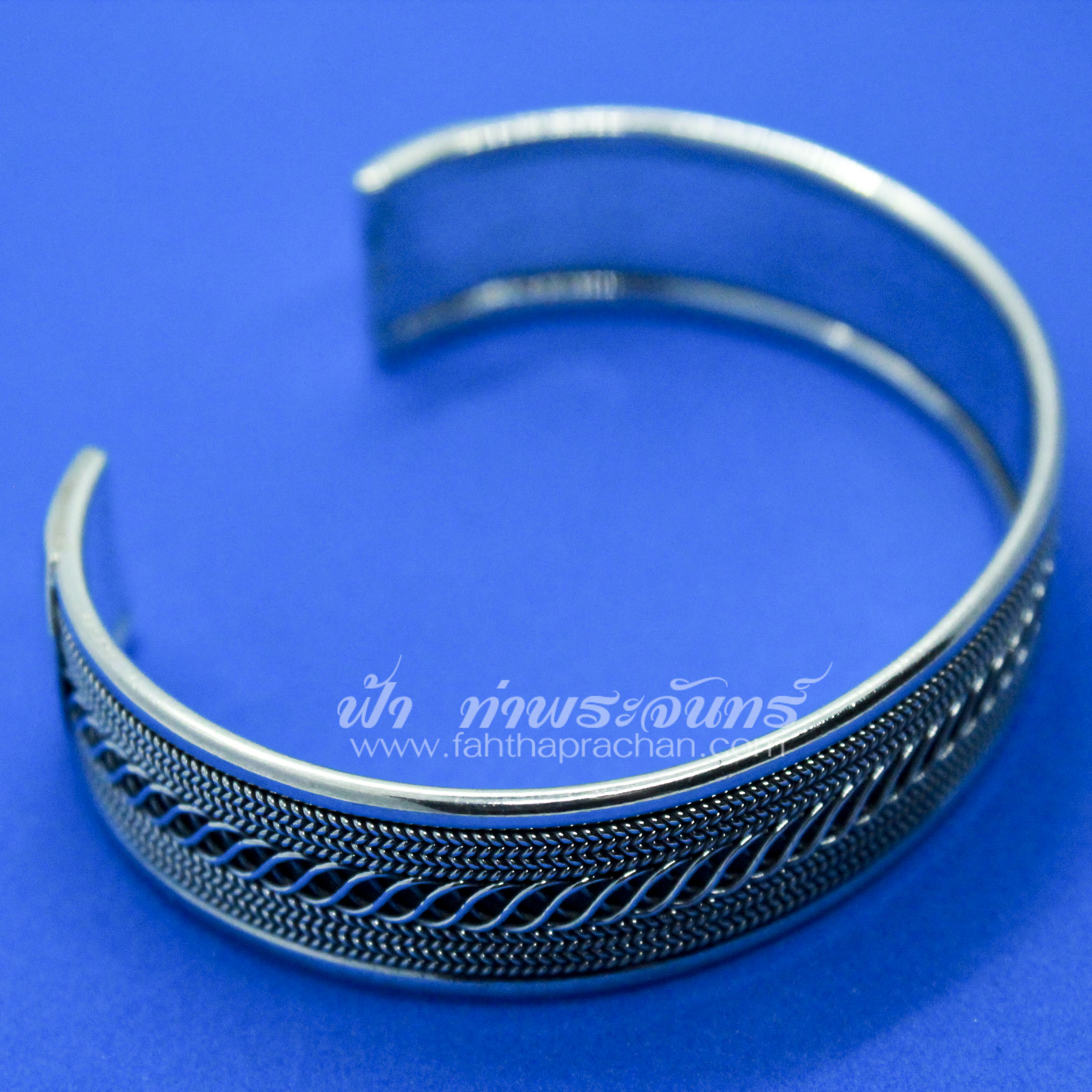 กำไลข้อมือเงินแท้