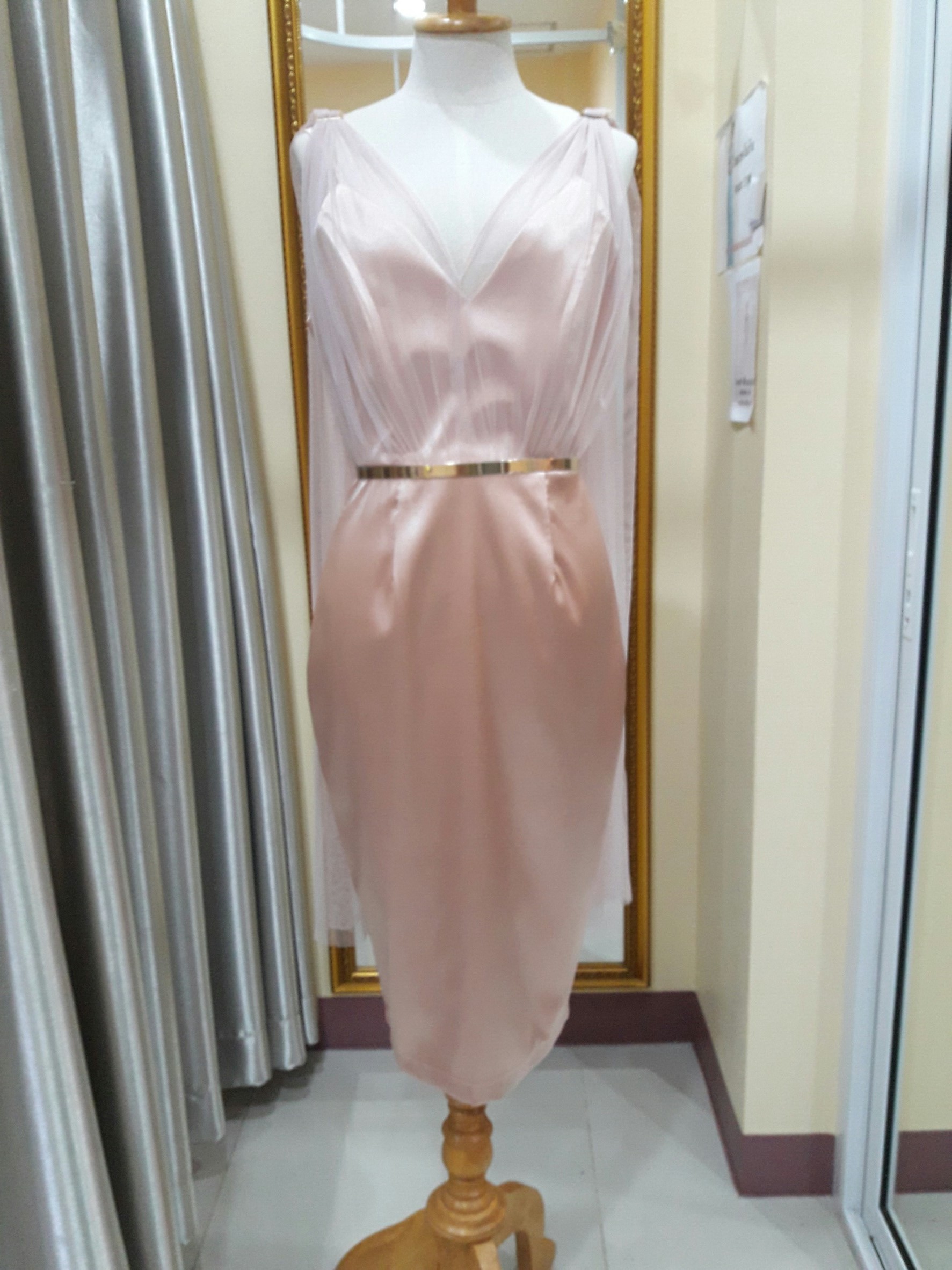 ชุดราตรีสั้นสีนู๊ดเเขนกุดคอวี (Size : S) มือ2
