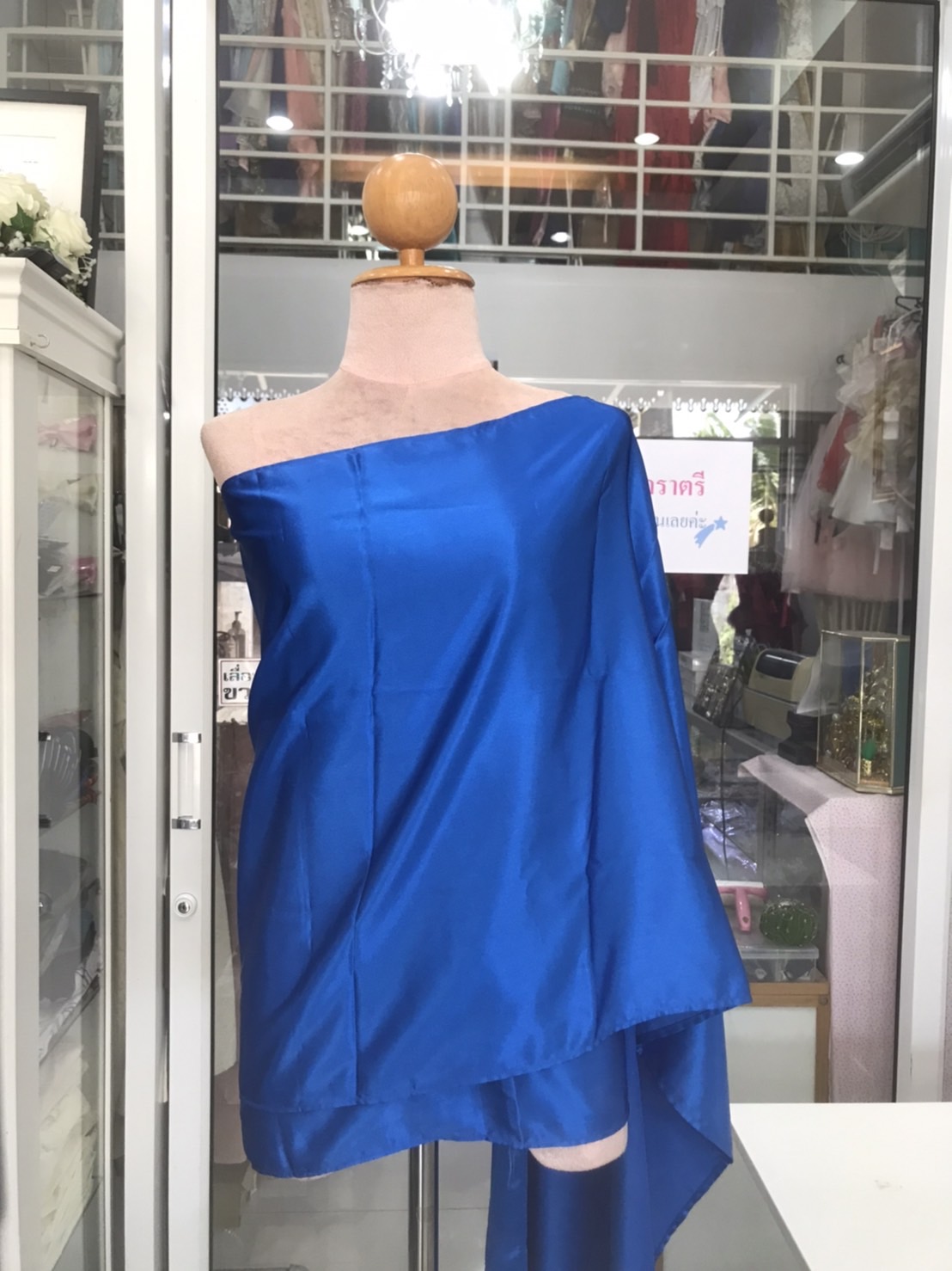 สไบเรียบสีน้ำเงิน