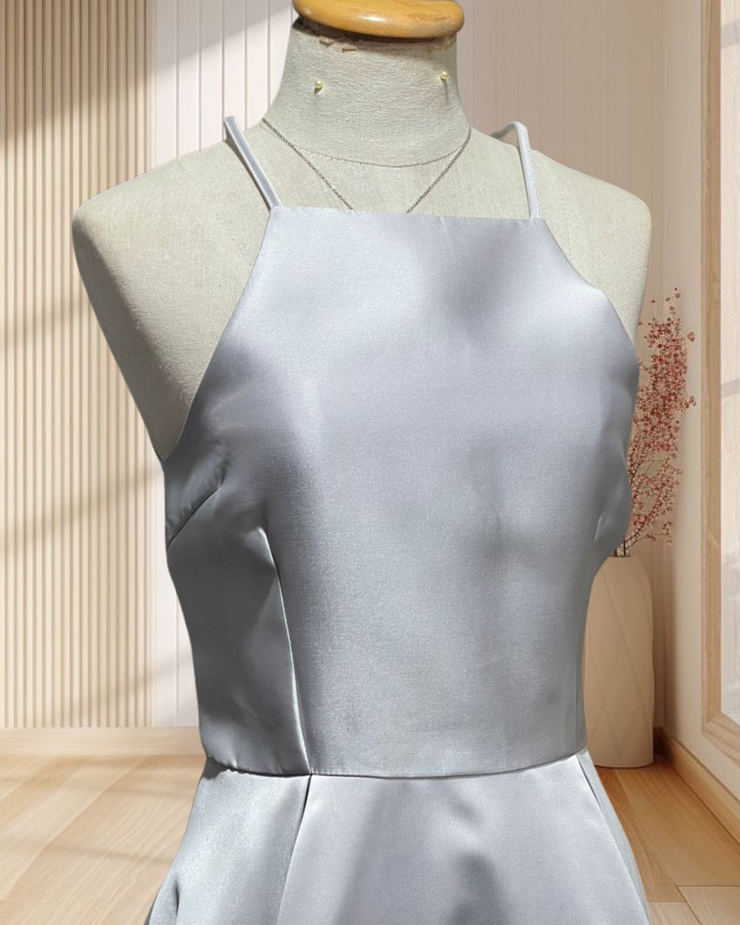 (PRE-LOVED) ชุดราตรีสั้นสีเทา(S)