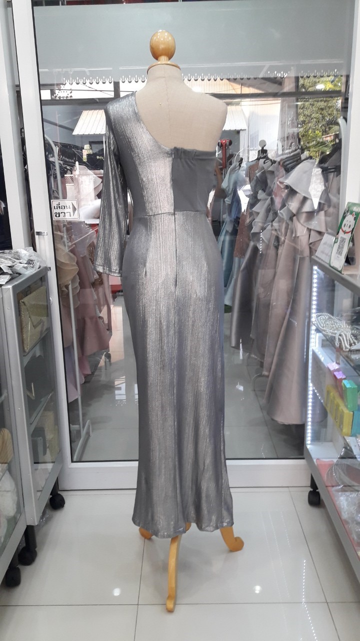 (PRE-LOVED) ยาวเมทัลลิคบ่าเฉียงแขนยาวข้างเดียวสีเทา (L) มือ2