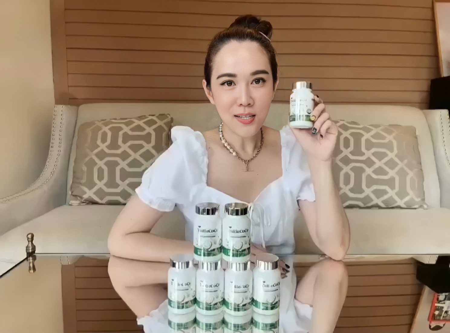 ยูรีโคโค่ น้ำมันมะพร้าวสกัดเย็นผสมคลอลาเจน ผิวสวยสุขภาพดิ ดังมากในเกาหลิ ขนาด 40 เม็ด