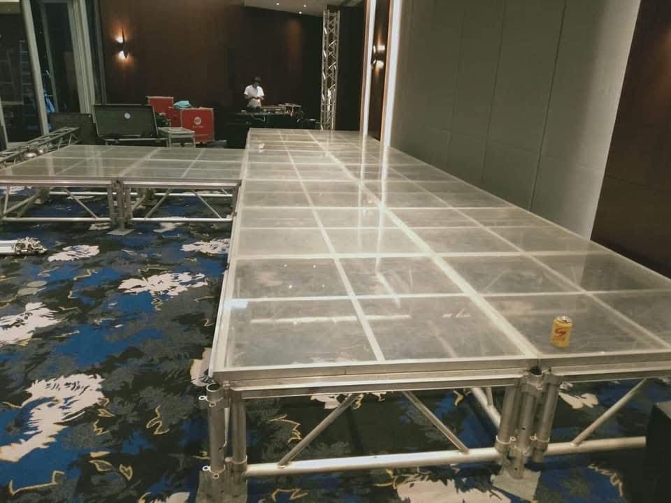 ให้เช่าเวทีอะคริลิคใส