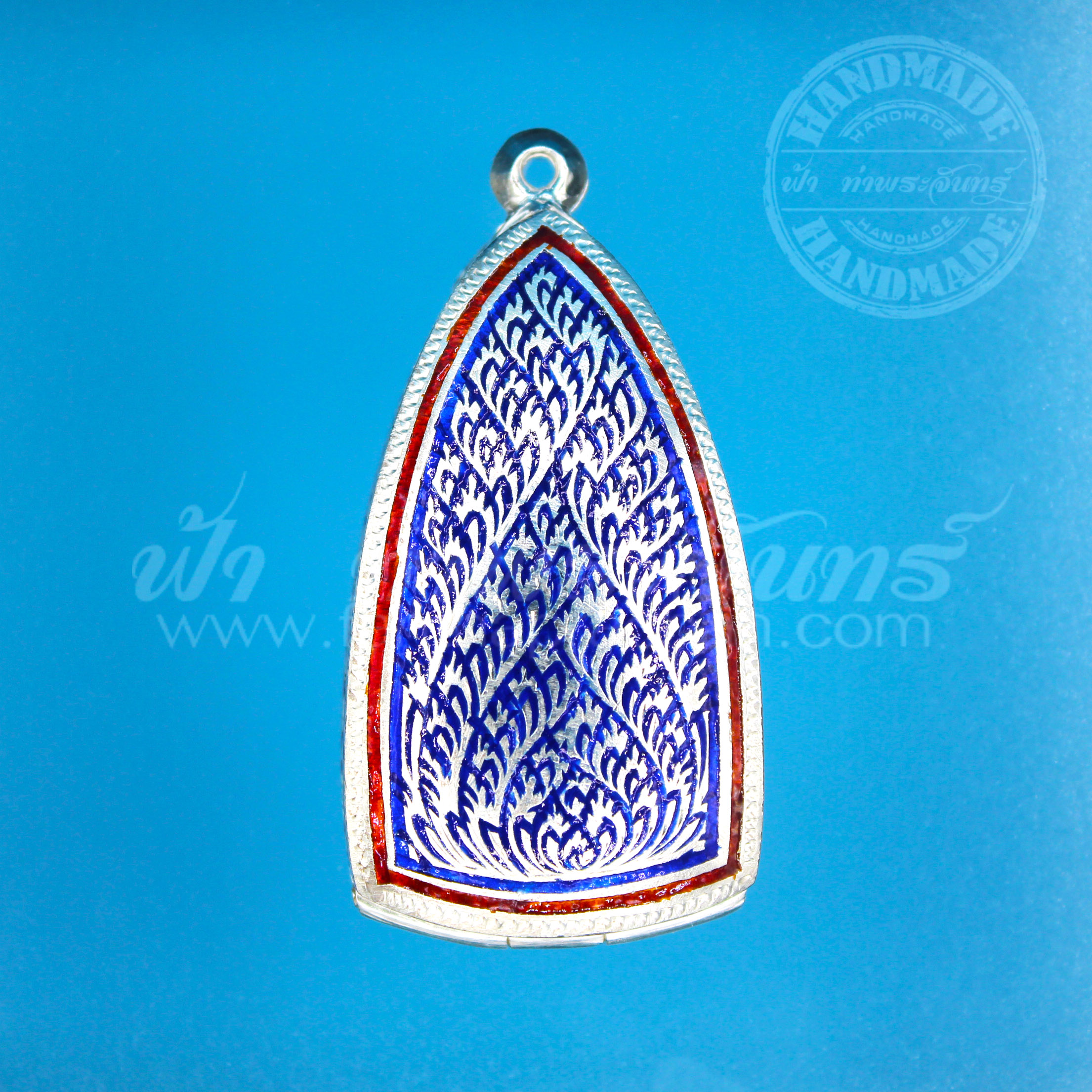 ตลับกริ่งใหญ่ ปิดหลัง เงินแกะลาย ลงยา 92.5%