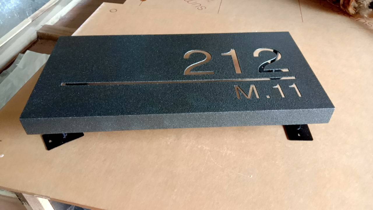 งานโลหะตัดฉลุ บ้านเลขที่ 212 M.11