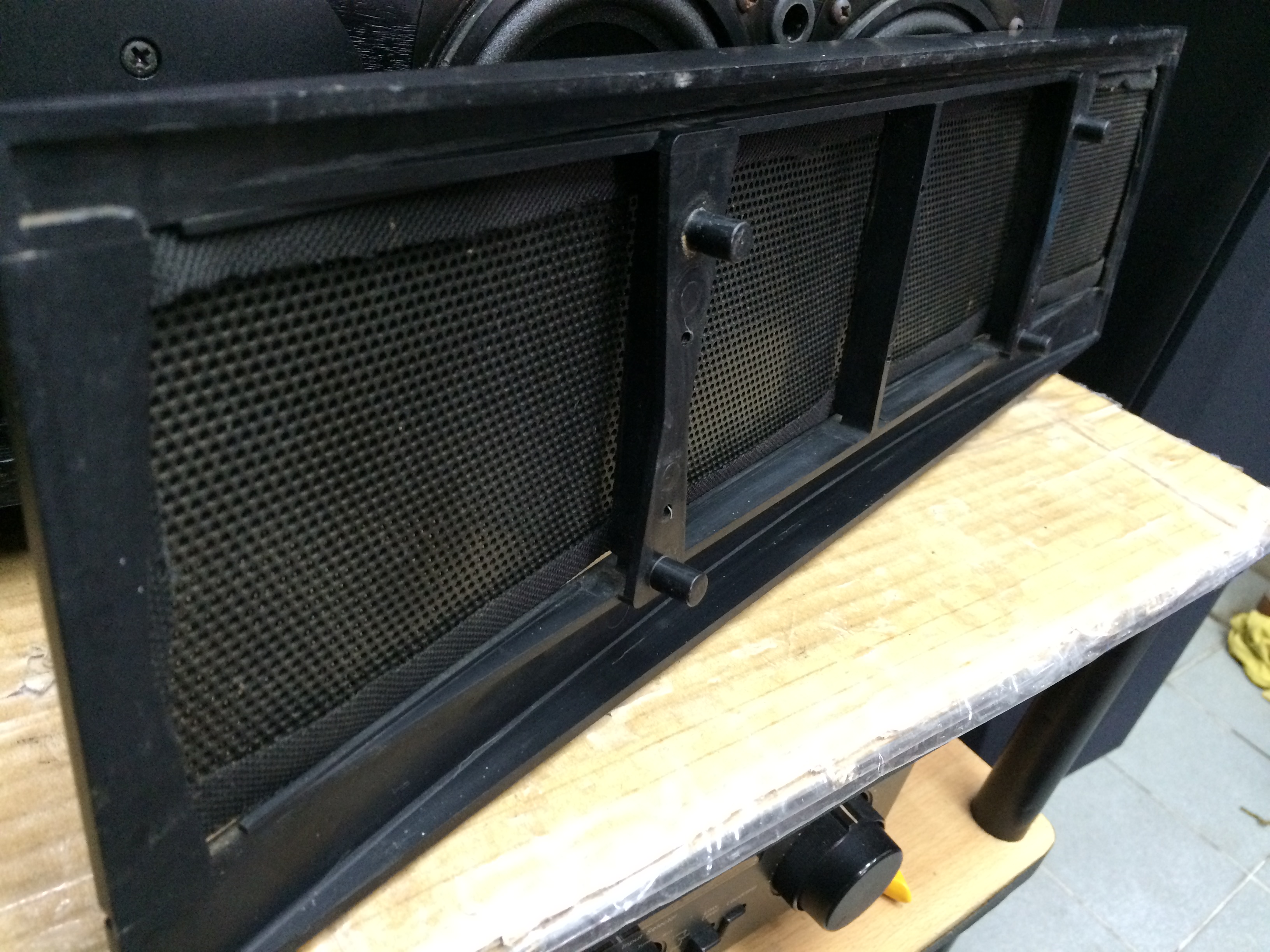 ลำโพงเซ็นเตอร์ Acoustic Research MC1