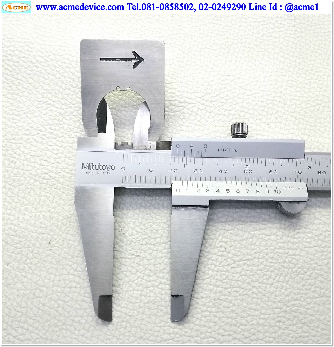 Name plate ตู้คอนโทรล ลูกศรชี้ไปขวา, Dai 22 mm. ขนาด 34 x 47 x 1.0 mm