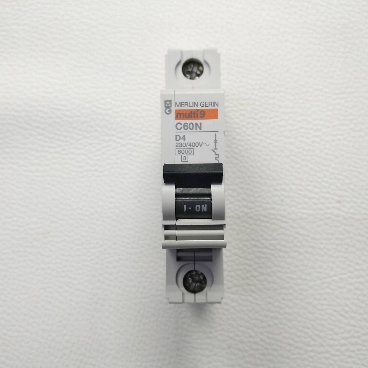 Breaker 1P Merlin Gerin รุ่น Multi9, C60N D4, 4A