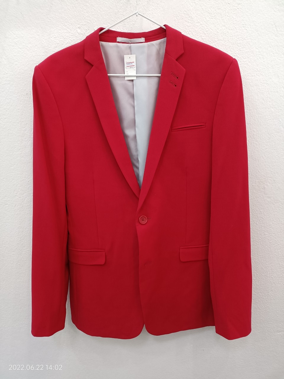 เสื้อสูทสีแดงS