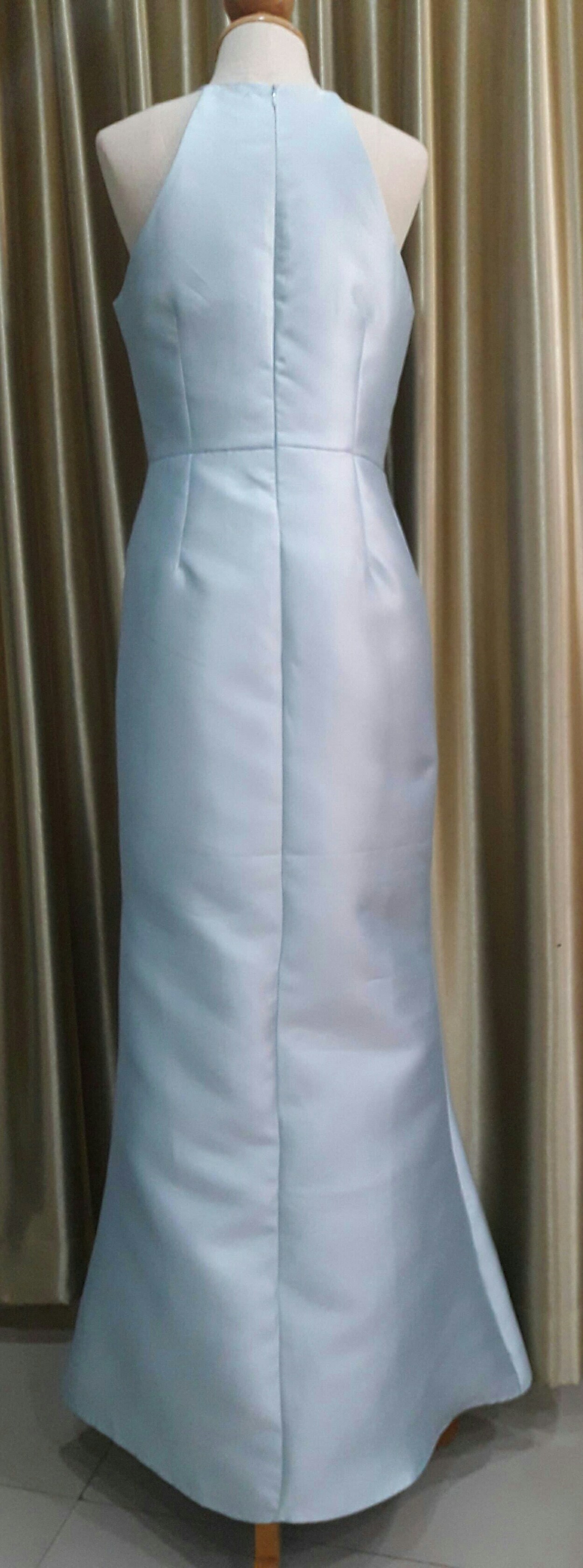 (PRE-LOVED) ชุดราตรียาวสีฟ้า(M)