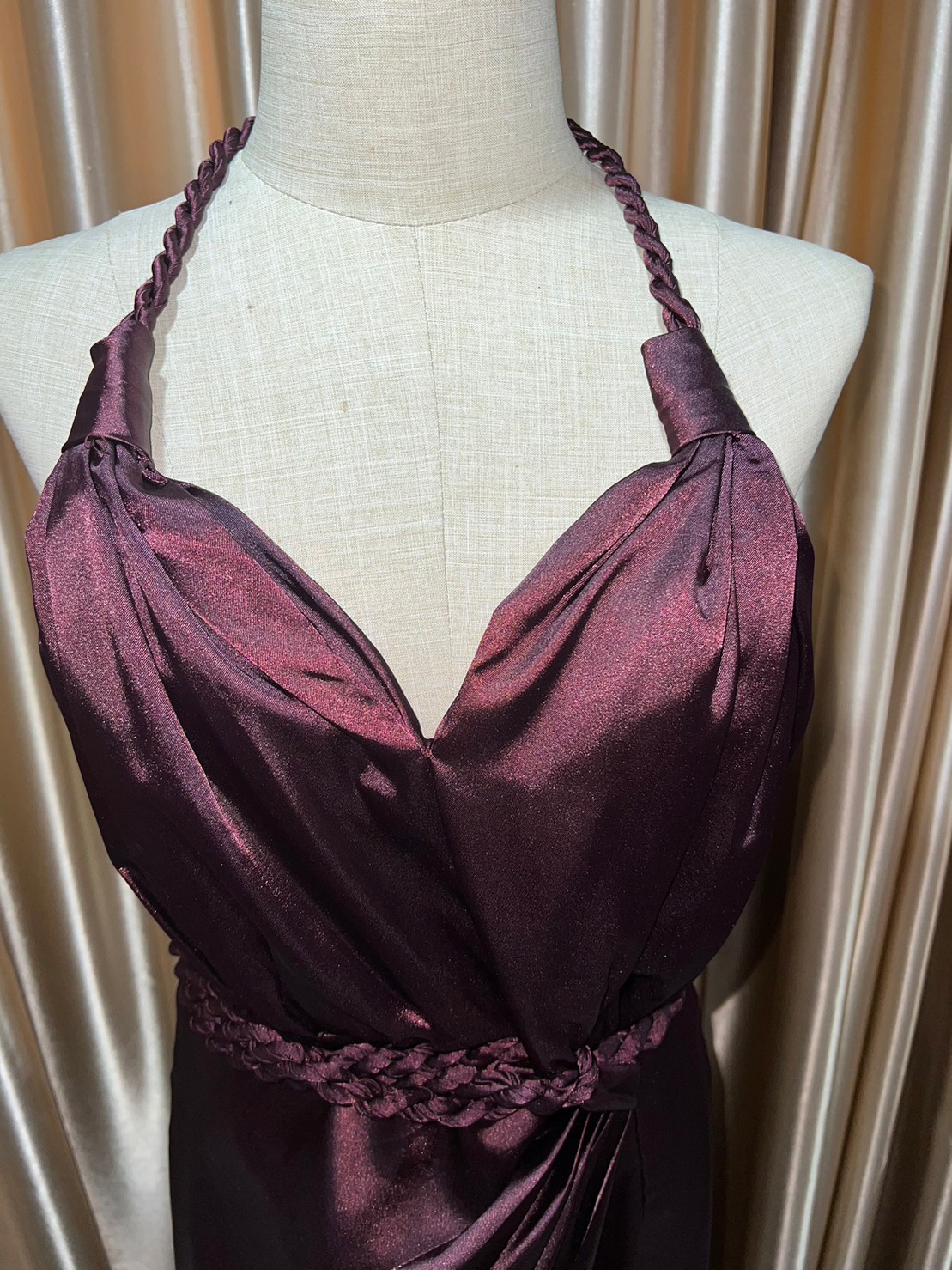 (PRE-LOVED) ราตรียาวสีม่วงเปลือกมังคุด L มือ2