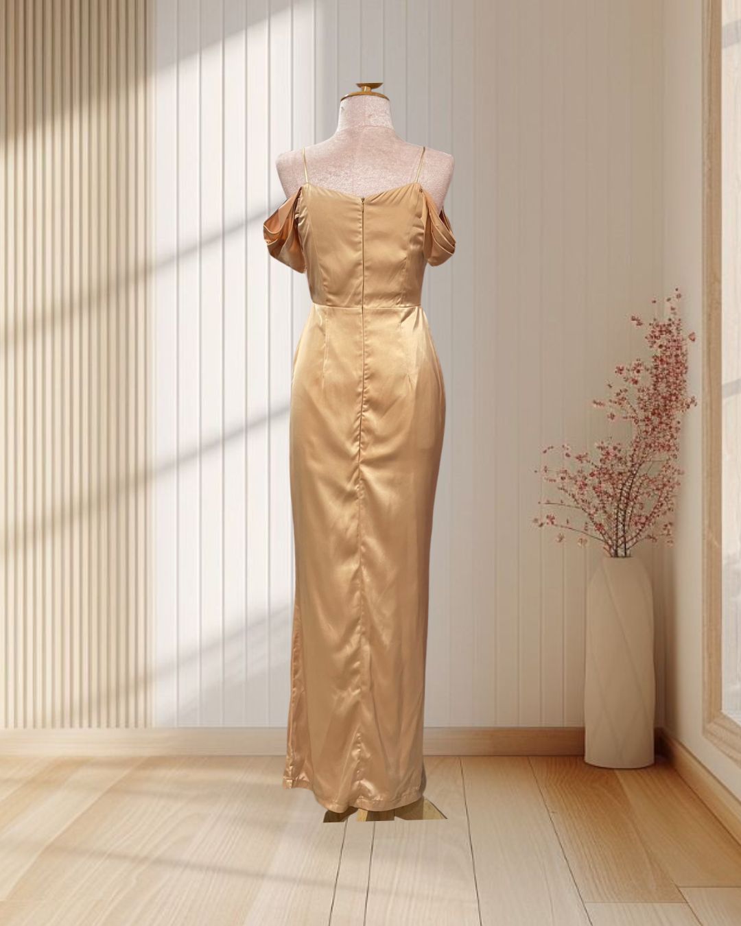 (PRE-LOVED) ราตรียาวสีทอง สายเดี่ยวปาดไหล่ จีบเอว ไซส์ S