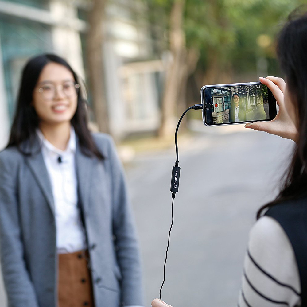 Saramonic LavMicro-Di Broadcast-Quality Lavalier Omnidirectional Microphone with Apple MFi Certified Lightning Connector for iPhone, iPad, iPod, iOS Smartphones & Tablets รับประกันศูนย์ไทย 1 ปี