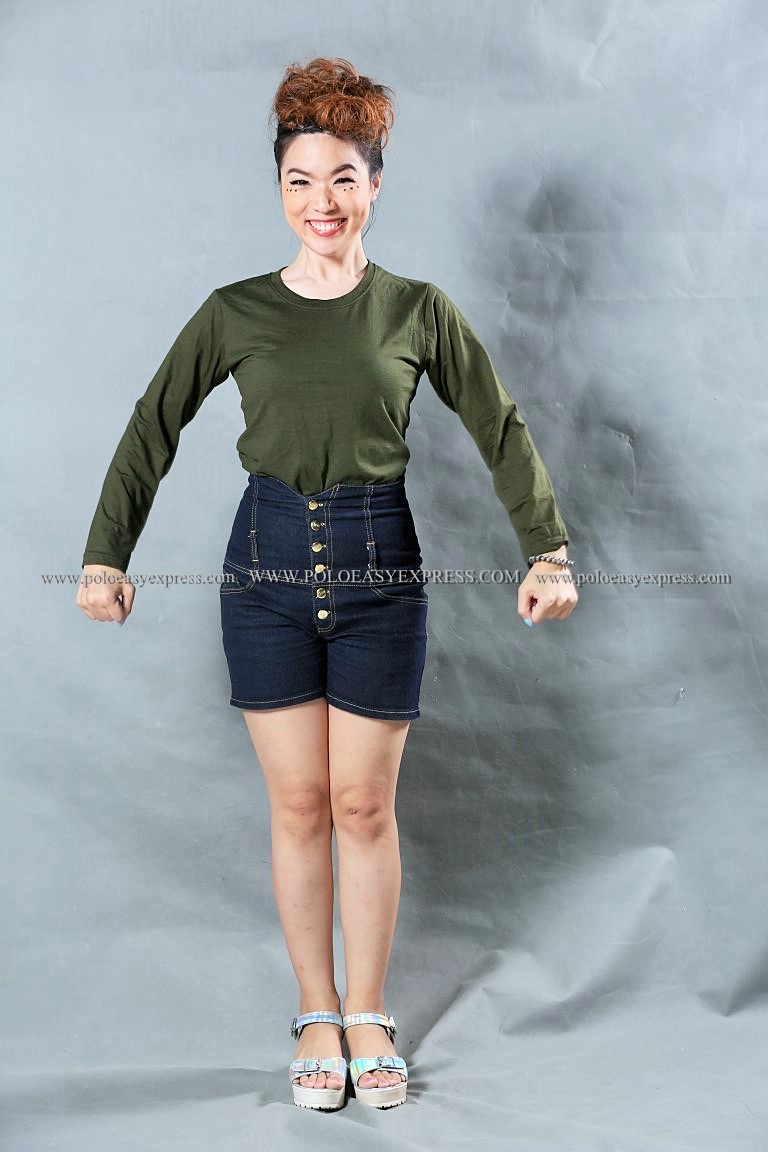 เสื้อยืด สีเขียวขี้ม้า คอกลม แขนยาว Size M