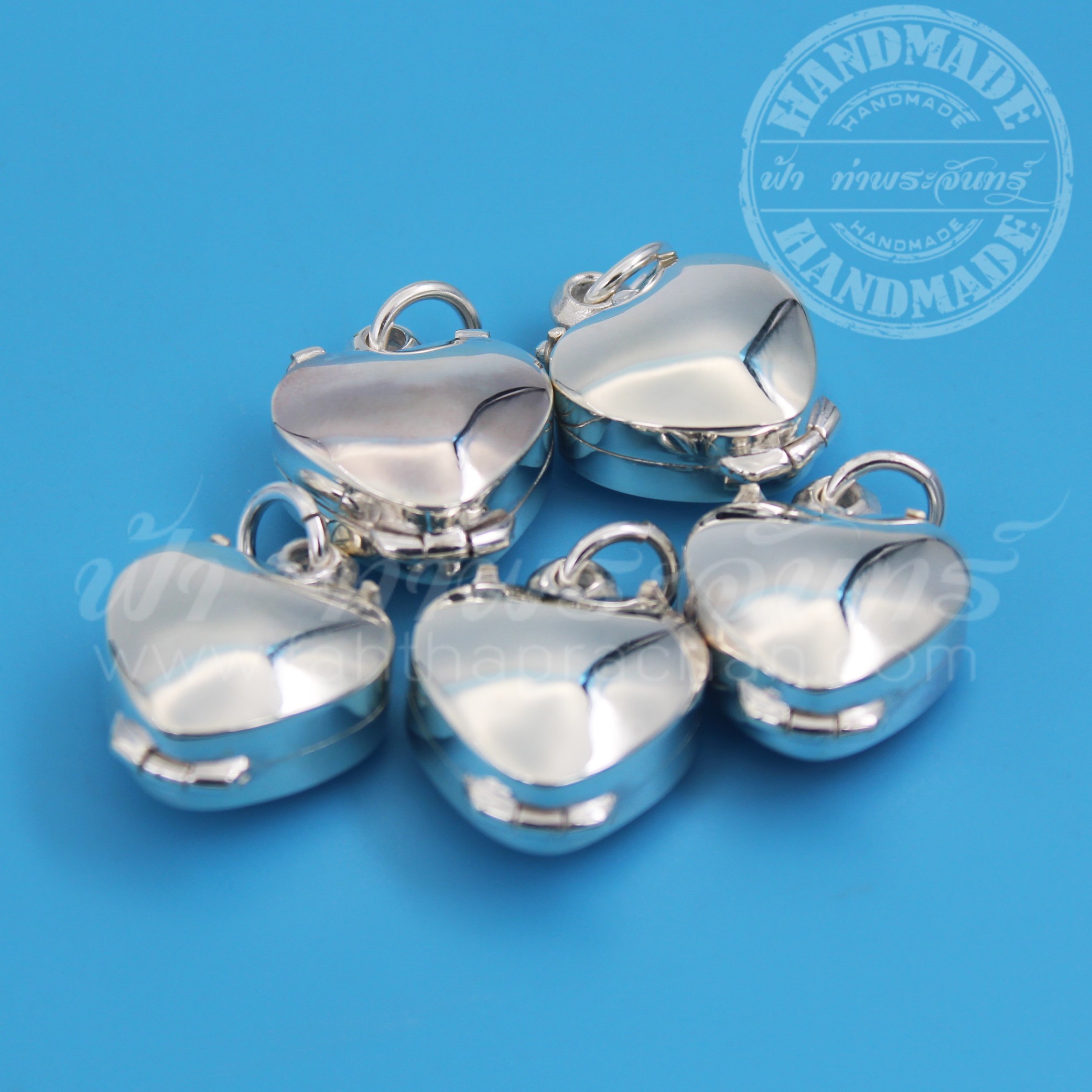 ตลับสีผึ้ง รูปหัวใจ เงินขัดเงา 92.5%