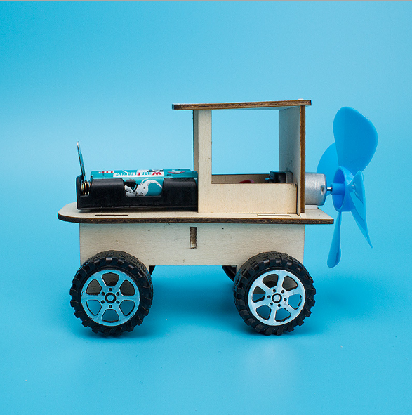 รถใบพัดโครงไม้