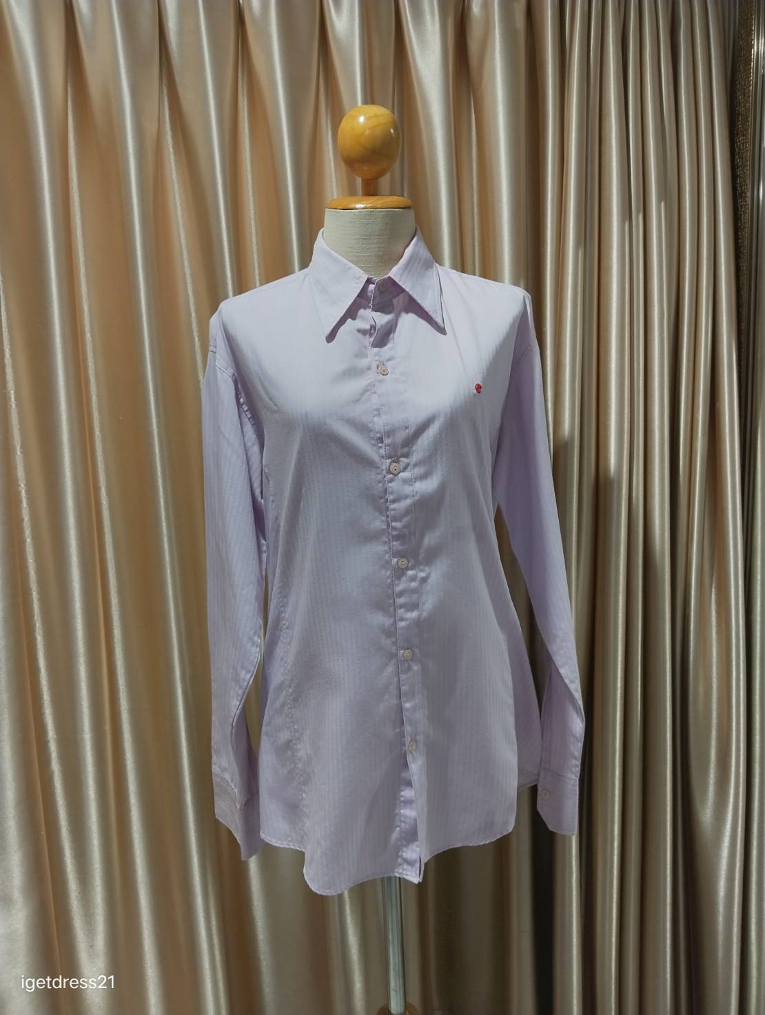 เสื้อเชิ๊ตสีม่วง L