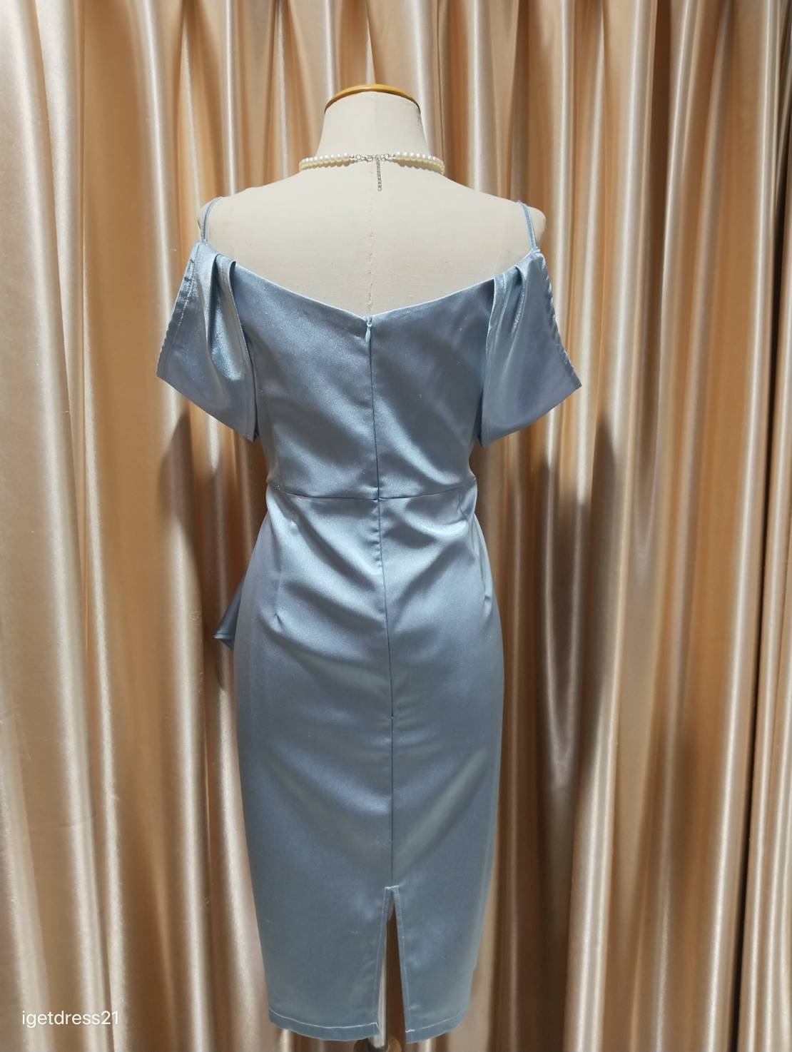 (PRE-LOVED) ราตรีสั้นสีฟ้าคิมเบอรี่จีบเอว (3XL) มือ2